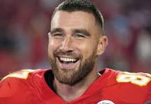 Travis Kelce has surprise backup role for Chiefs this season: 'He's dynamite'